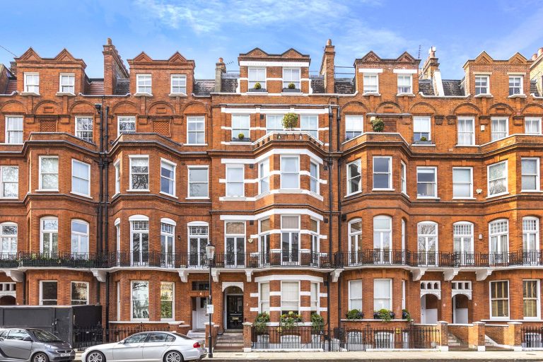 Egerton Gardens, London