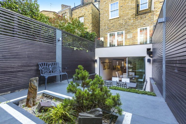 Caroline Terrace, London