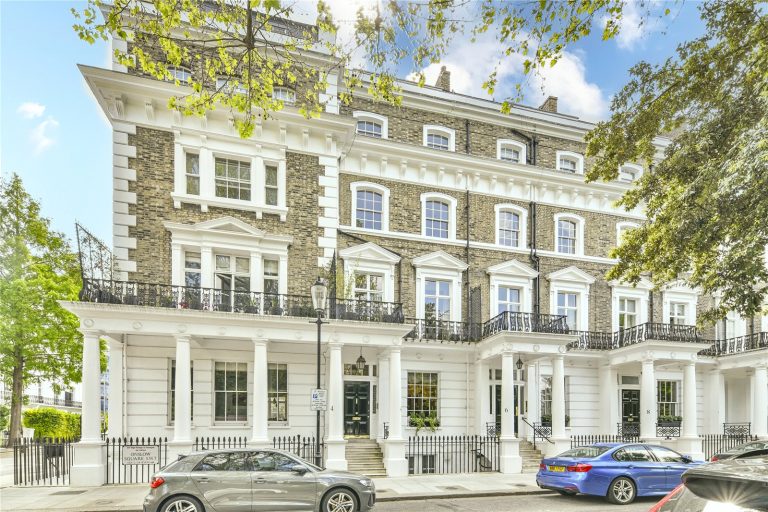Onslow Square, South Kensington