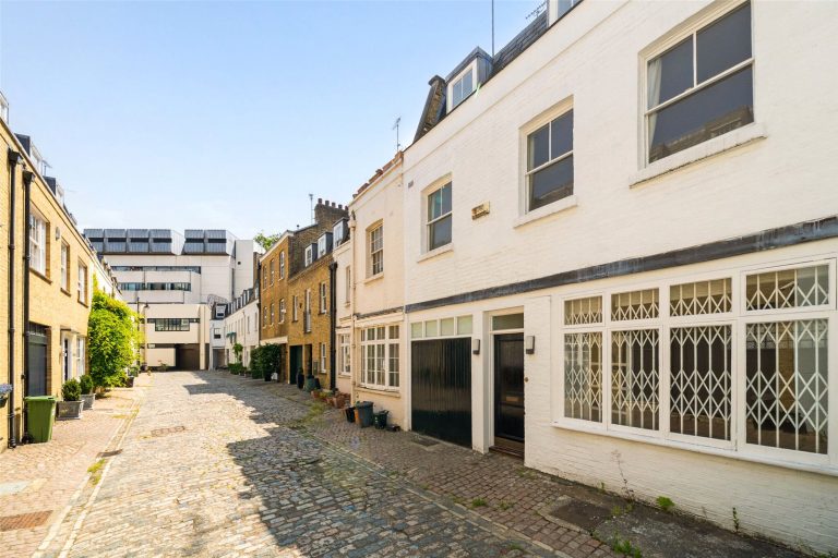 Chesham Mews, Belgravia