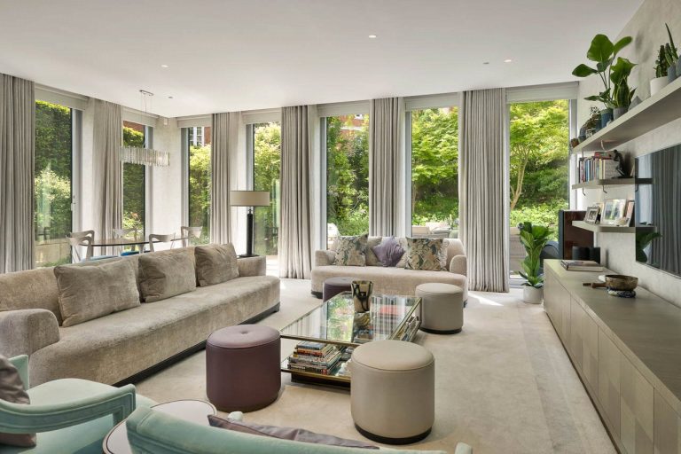 Hollandgreen Place, Kensington