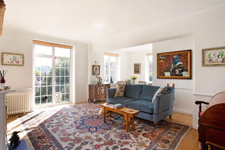 Shrewsbury House, Cheyne Walk