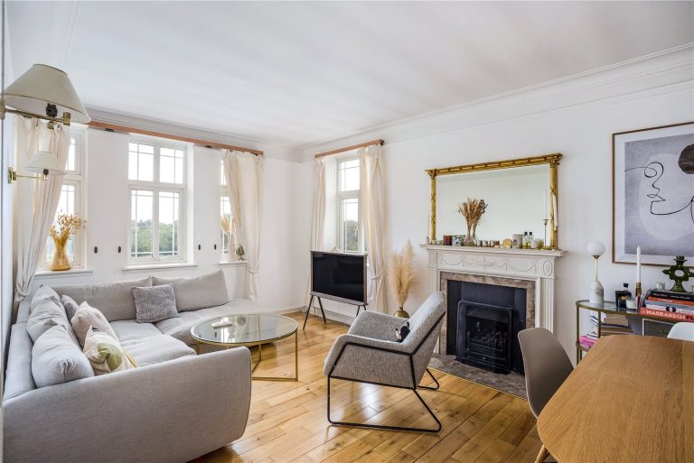 Leonard Court, Edwardes Square