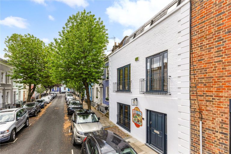 Farm Place, Notting Hill