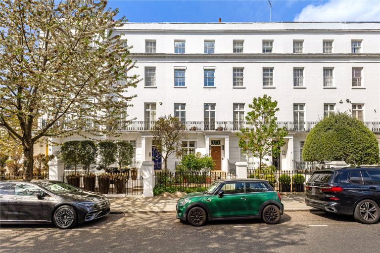 Walton Place, London